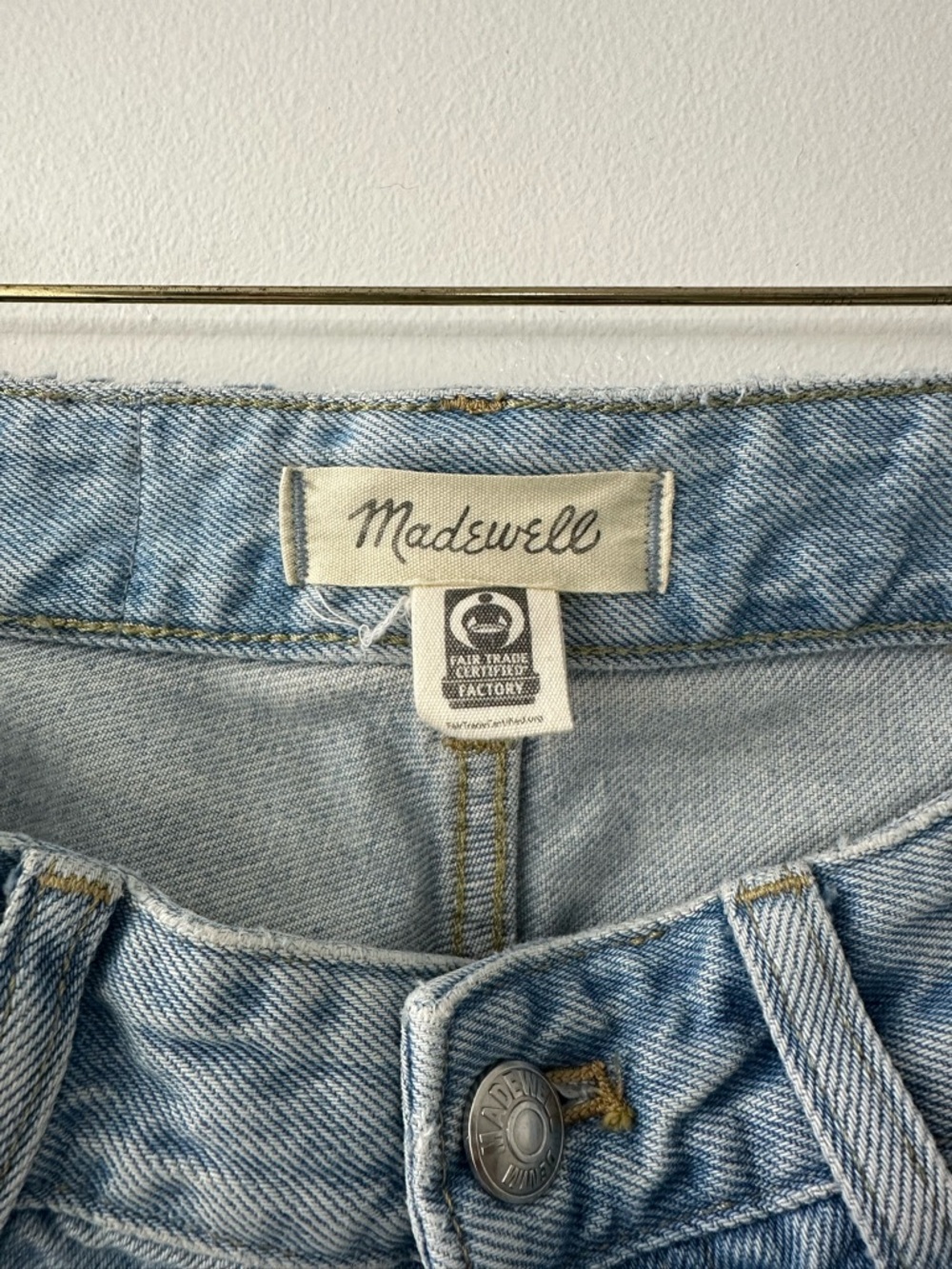 Madewell Curvy Pieced Barrel Leg Jean In Foster Wash - Picture 10 of 11